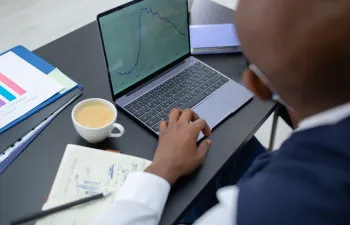 pexels mikhail nilov 6930435