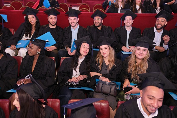 Remise des diplomes EDC MSC - Promo 2024 Remise des diplomes EDC MSC - Promo 2024