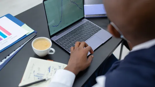 pexels mikhail nilov 6930435